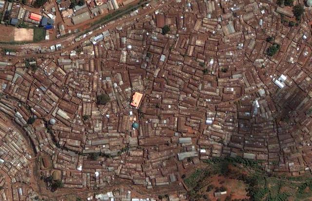 Image satellite : Le bidonville de Kibéra, Kenya (Google Earth)